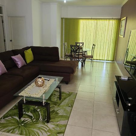 New Kingston Luxurious Secure Condo Εξωτερικό φωτογραφία