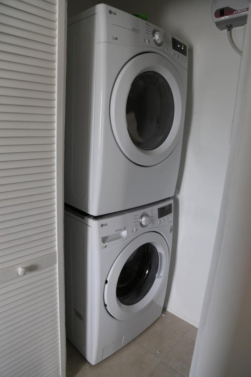 New Kingston Luxurious Secure Condo Εξωτερικό φωτογραφία